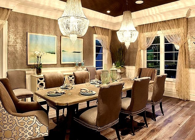 Transitional Dining Room (Miami)